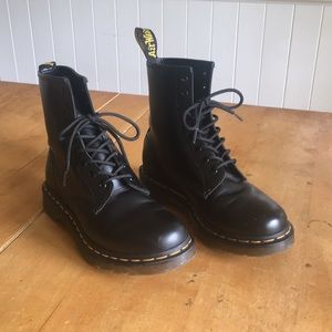 Dr. Marten’s 1460 Smooth Boot